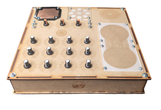 Radionic Machine, Wishing Box, 15 dials, dual copier with electrical boosters (The Destiny Machine)