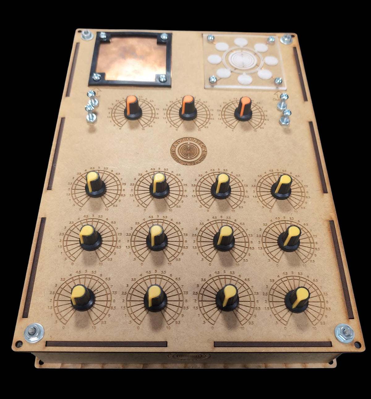 Máquina Radiónica, Caja de deseos, creador de remedios de 15 diales