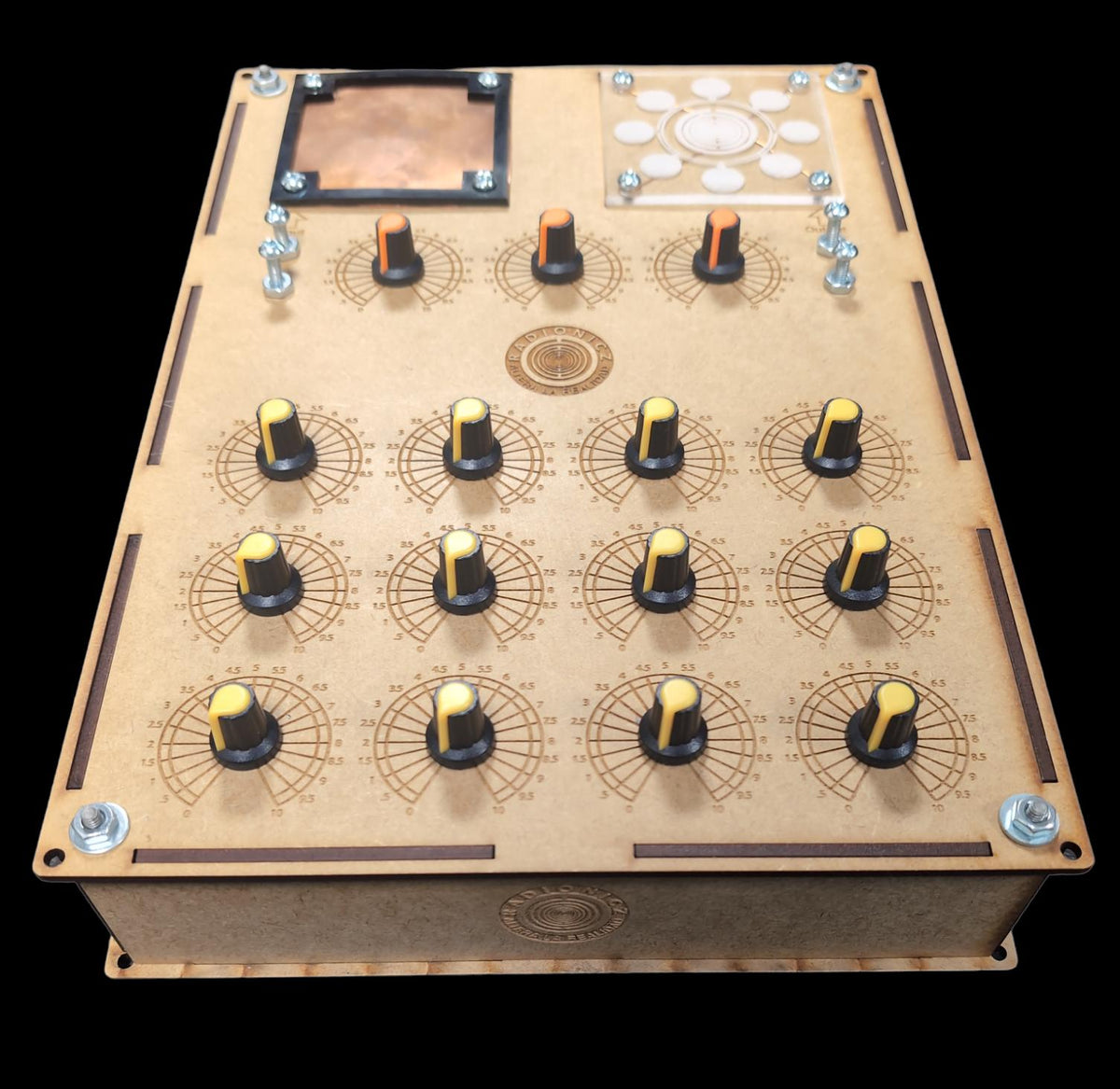 Máquina Radiónica, Caja de deseos, creador de remedios de 15 diales
